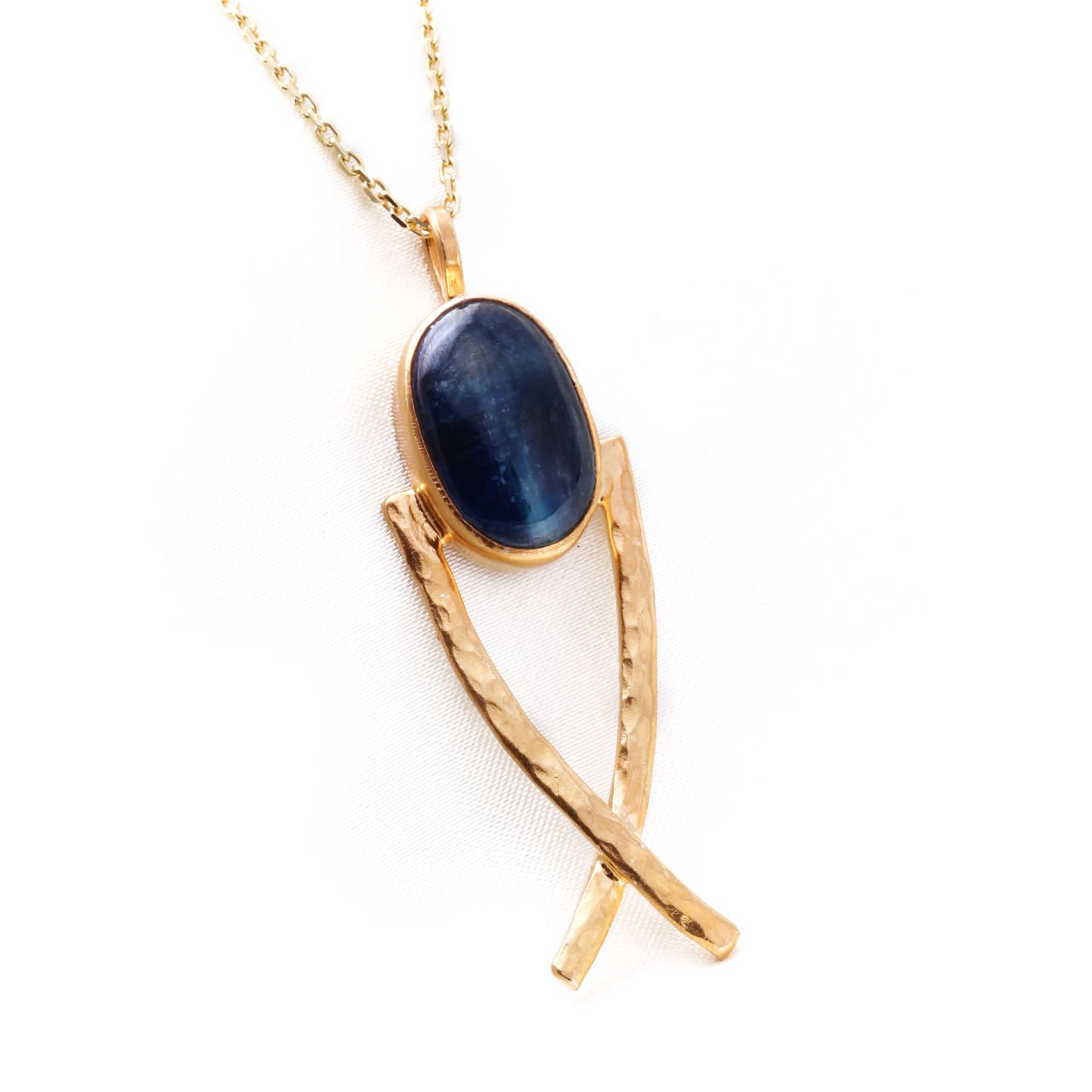 Kyanit Balık Motifli Gümüş Kolye