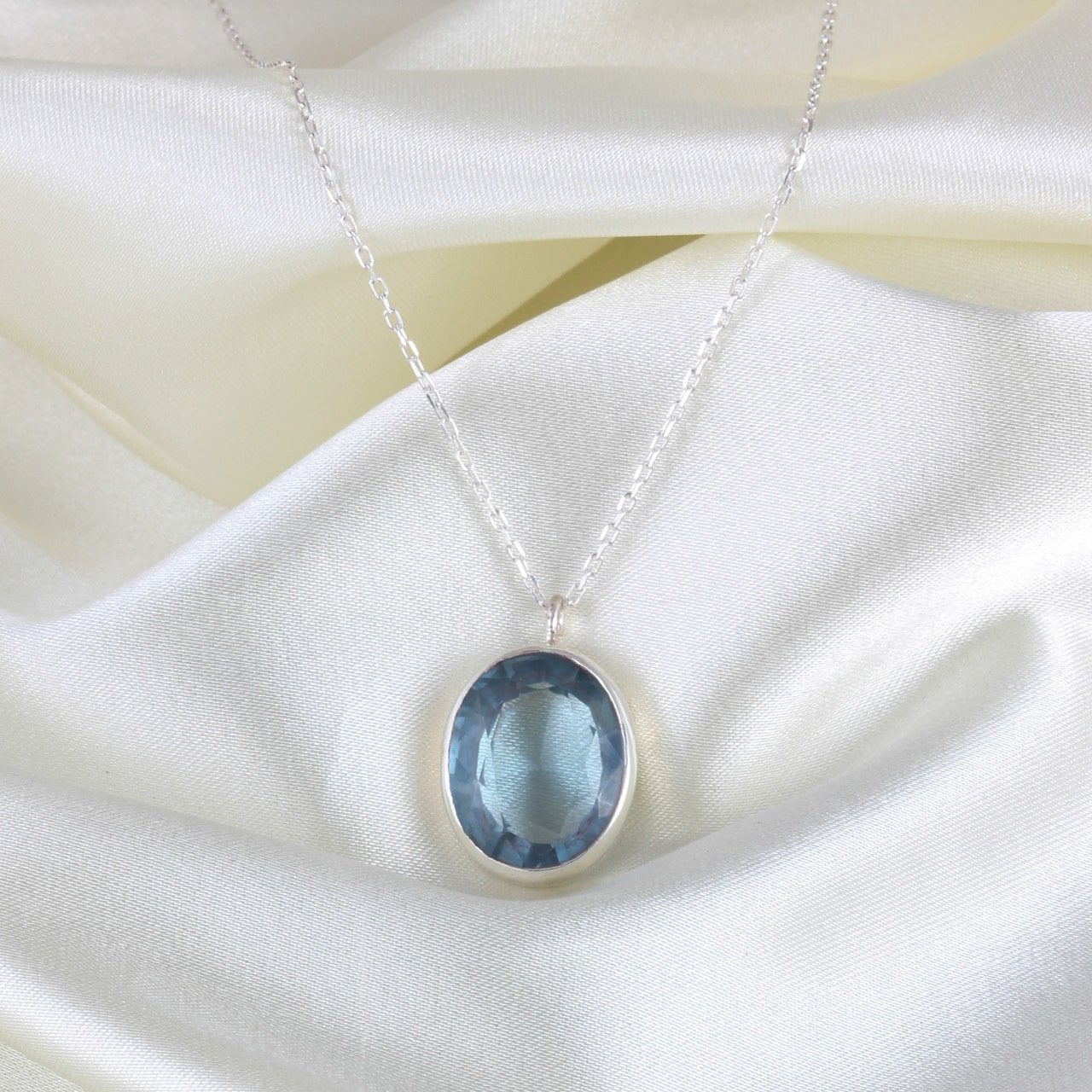 Mavi Topaz Kolye — görsel 2