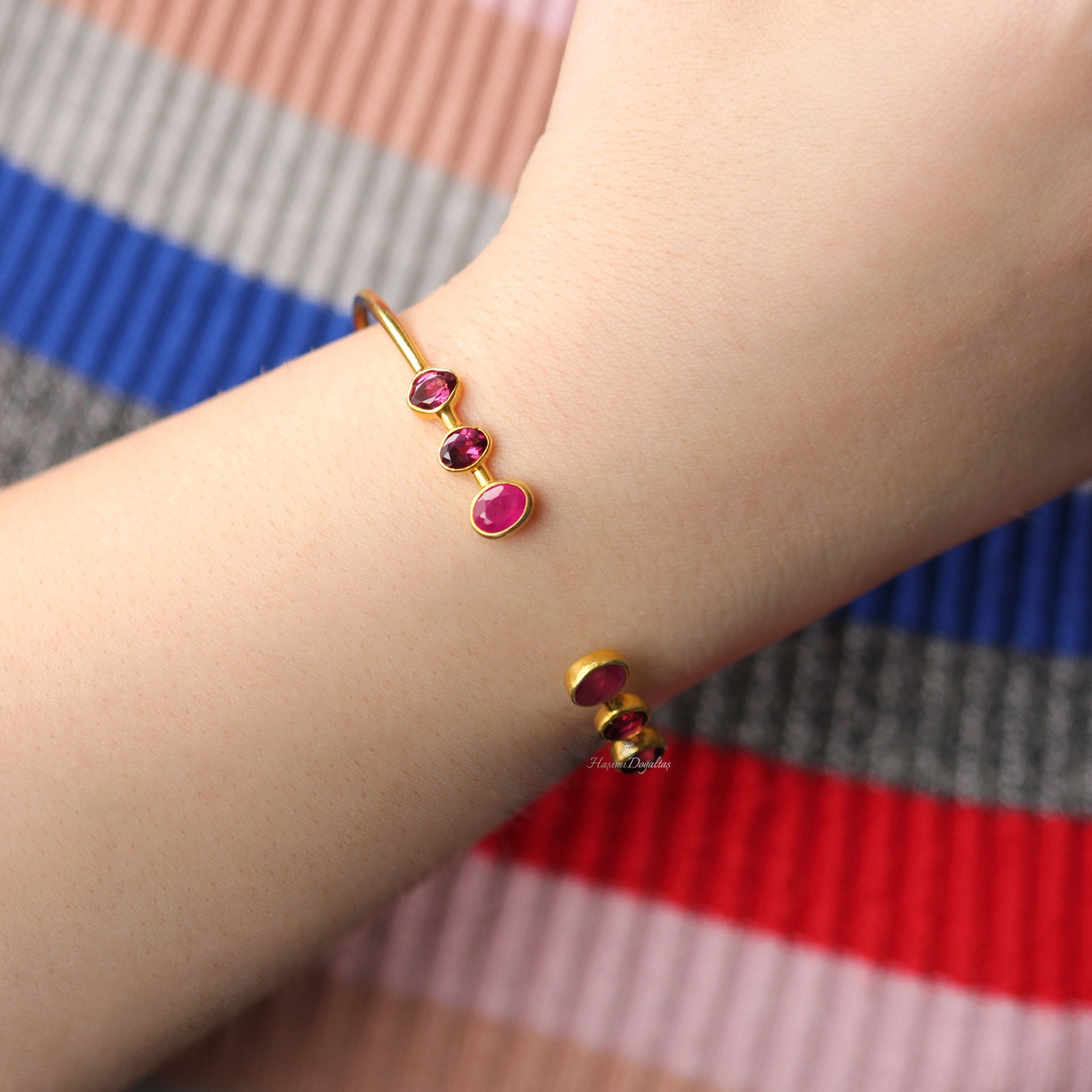 Rhodolite Garnet ve Yakut Gümüş Bileklik — görsel 2