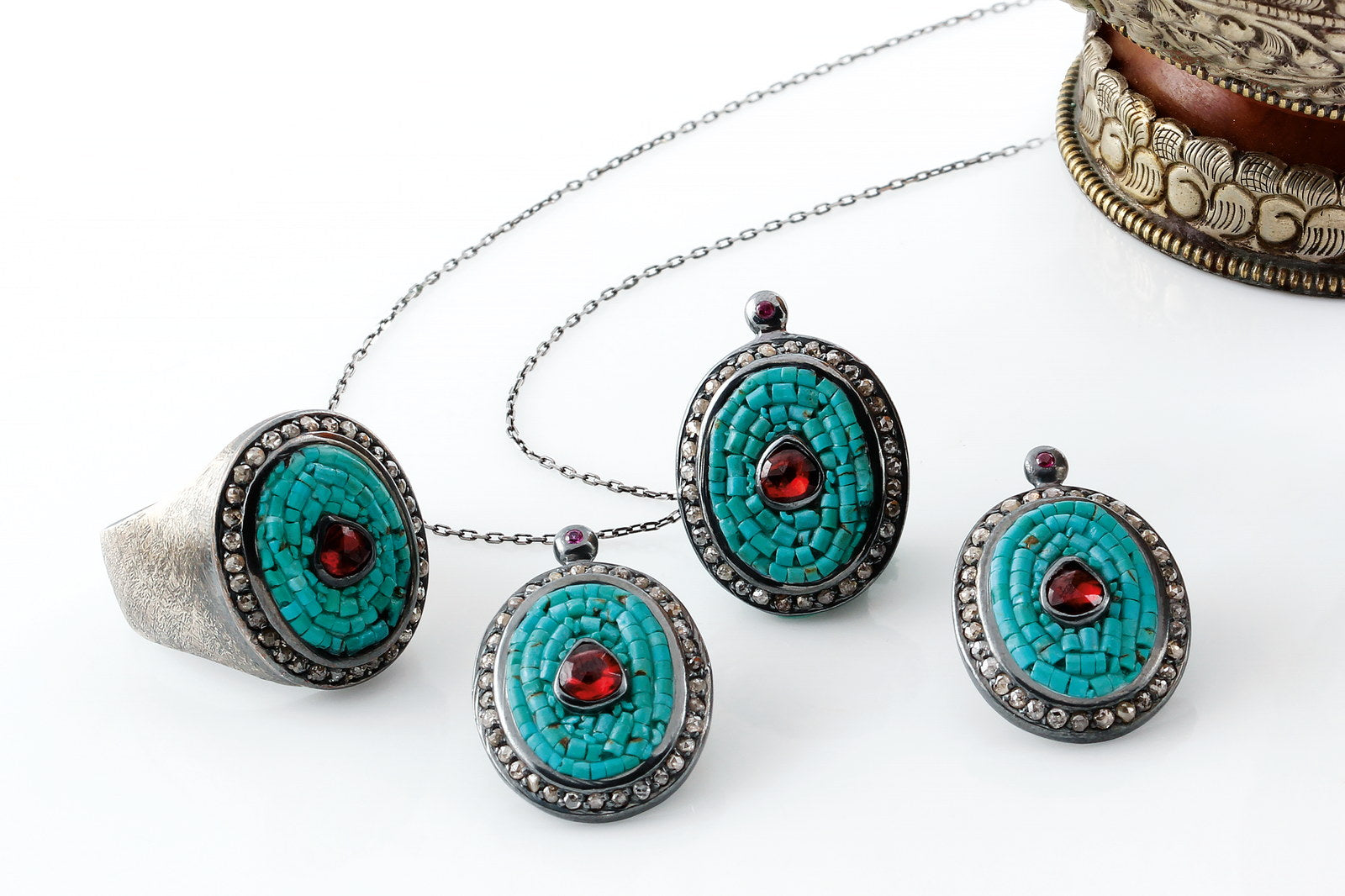 Firuze ve garnet taşlı gümüş takı seti